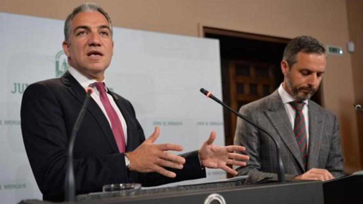 Bendodo y Bravo comparecen ante los medios de comunicación