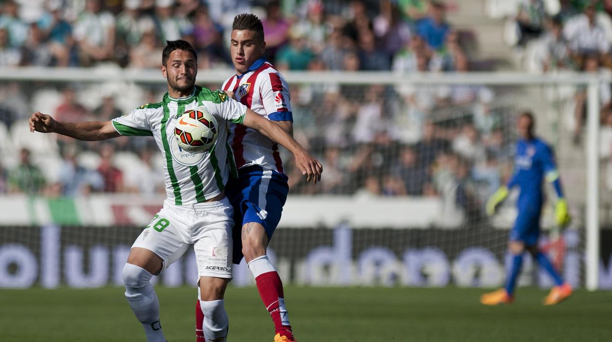 El exblanquiverde Florin Andone, en el partido ante el Atlético en Primera en El Arcángel