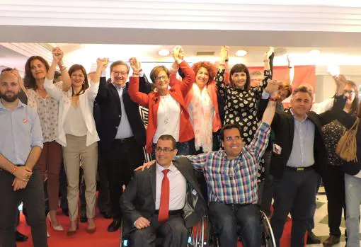 Miembros de la candidatura del PSOE, liderados por Adriana Valverde.