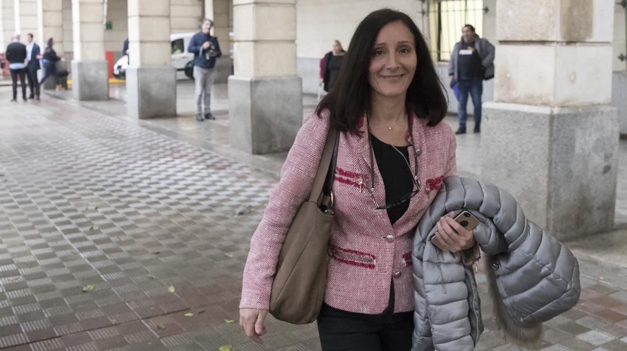 La juez en una imagen de archivo se dirige a los juzgados de Sevilla