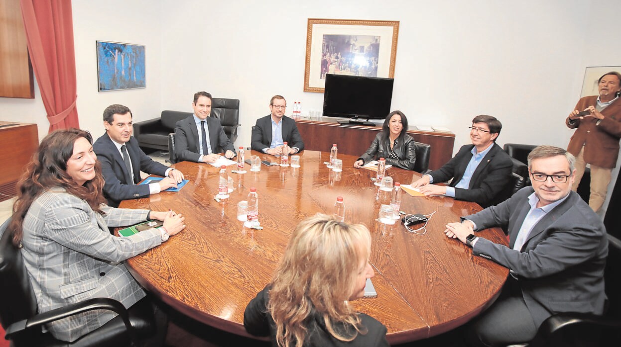 Reunión para el pacto de la Junta de Andalucía