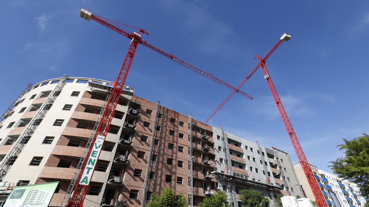Bloque de viviendas nuevas promovidas en la zona de Poniente de Córdoba