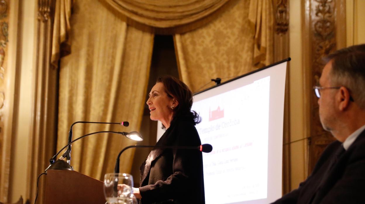 Conferencia de Gloria Lora en el ciclo