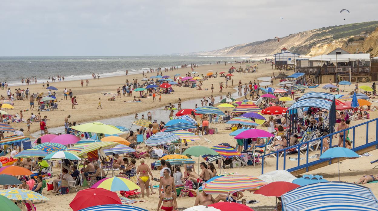 Algunos días de julio del año pasado fueron especialmente fríos en las playas andaluzas