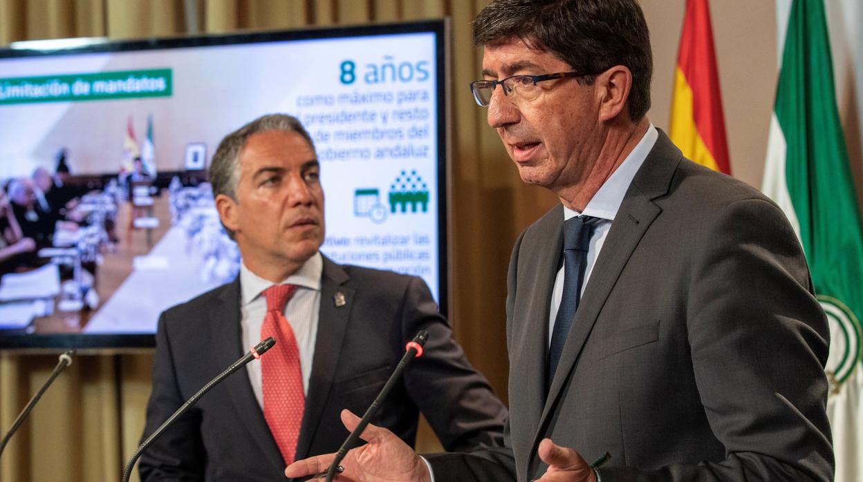 Elías Bendodo y Juan Marín