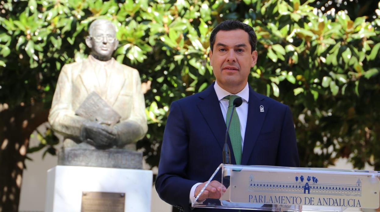 Moreno reivindica los 4.000 millones más de la financiación en el homenaje a Blas Infante