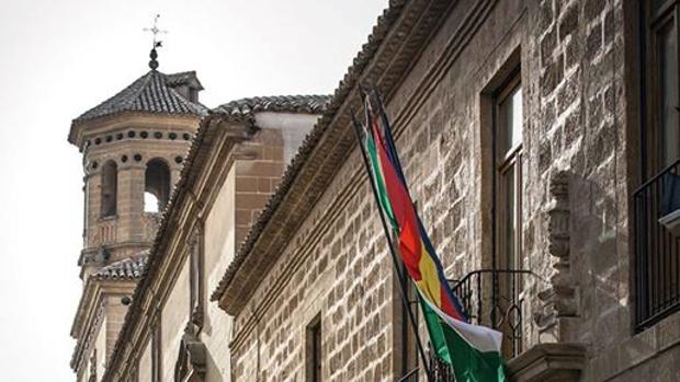 El PP reprocha a la alcaldesa de Baeza la subida del sueldo del conjunto del equipo de gobierno del PSOE