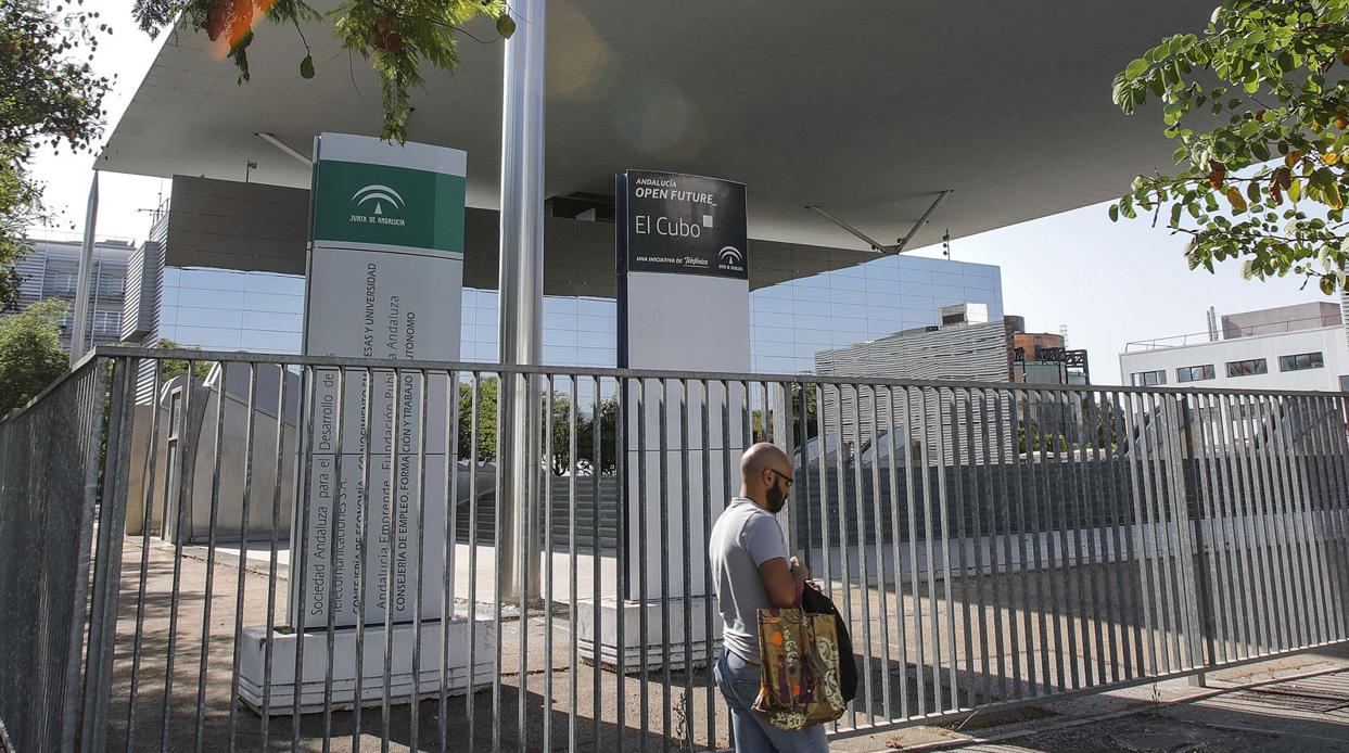 La sede de Sandetel en la isla de la Cartuja de Sevilla