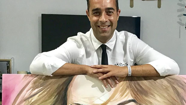 Víctor Jerez, el hombre que burló las restricciones de imágenes de Jennifer López con sus pinceles