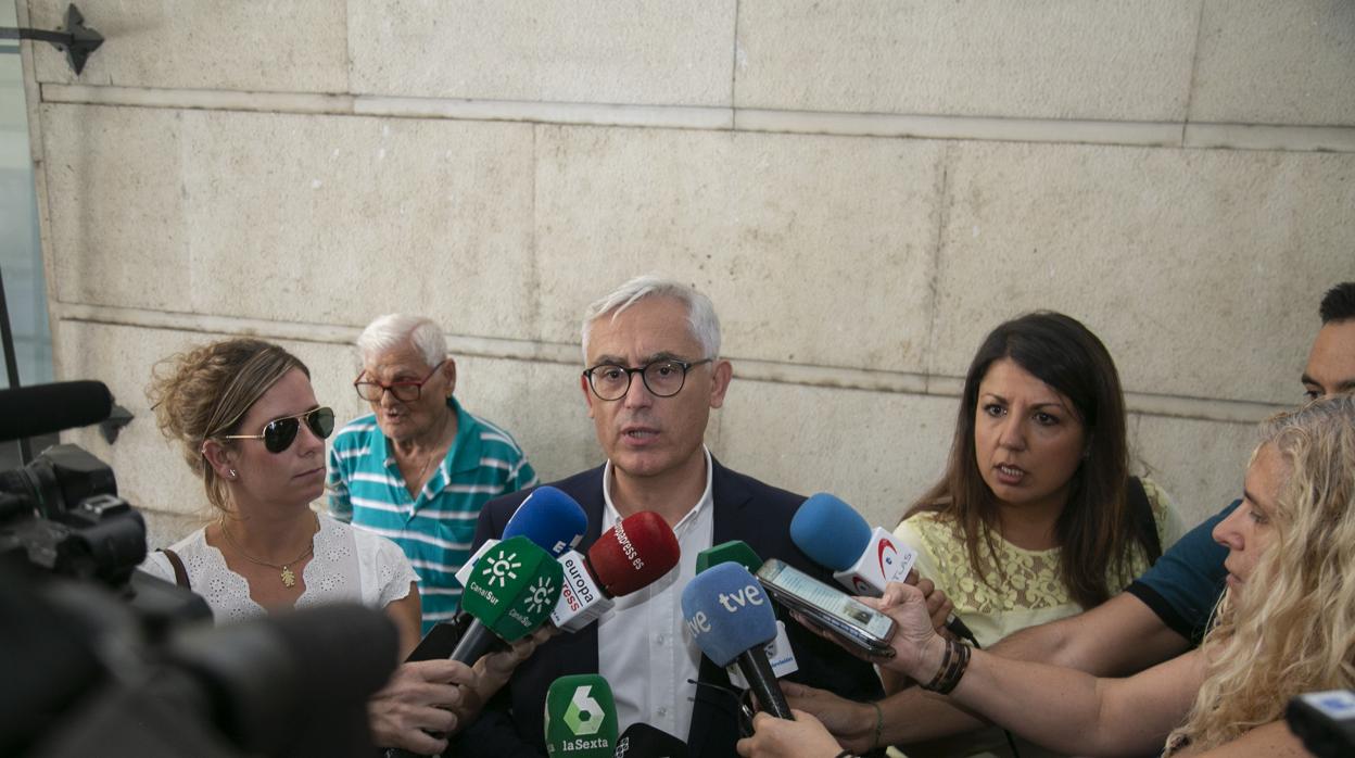 Hilario Aranda, abogado defensor de los responsables de la empresa Magrudis