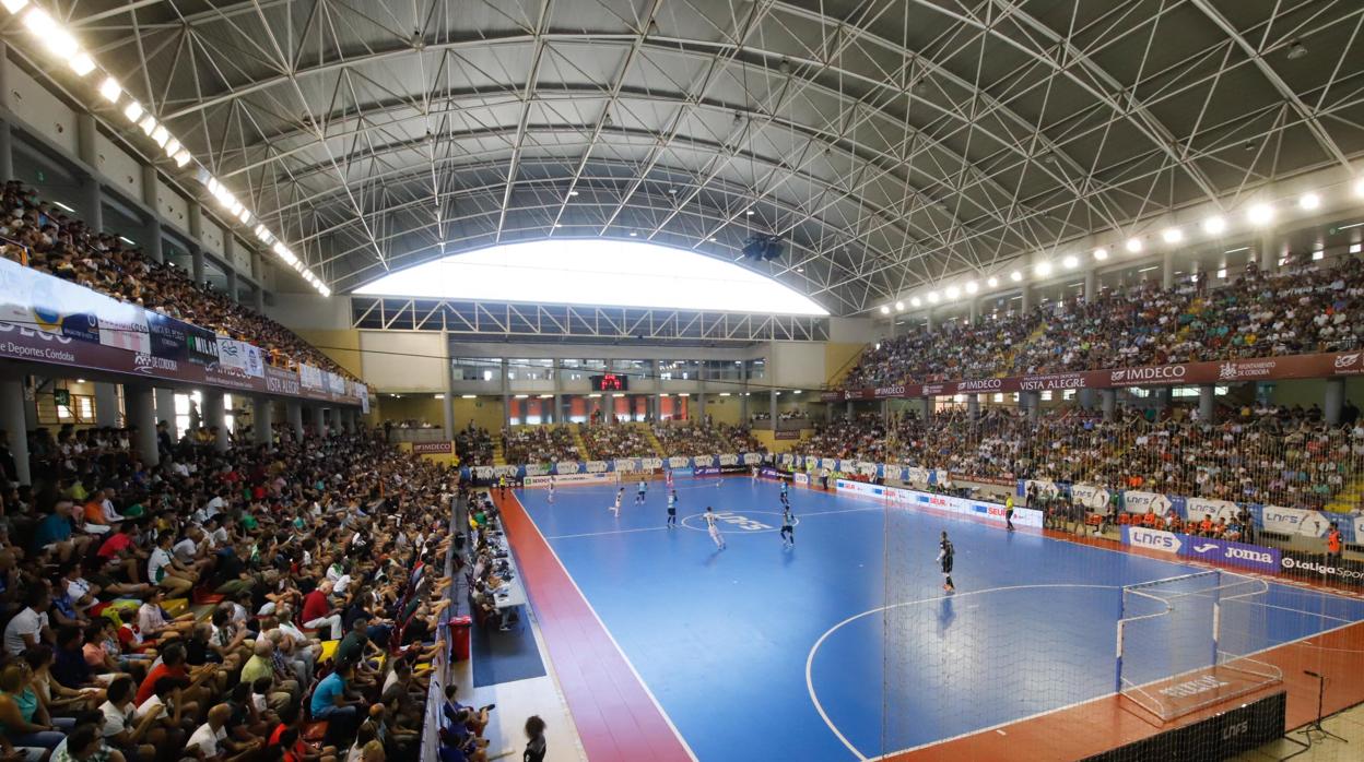 Vista Alegre, lleno, en el partido televisado del Córdoba Patrimonio ante el Inter Movistar