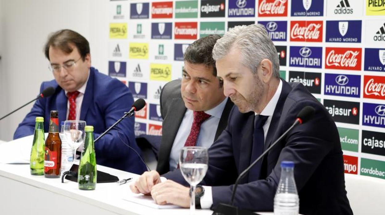 Administradores judiciales del Córdoba CF, en una rueda de prensa