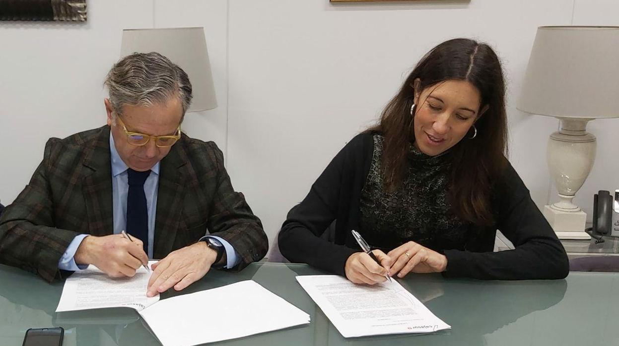 Acto de la firma de los préstamos