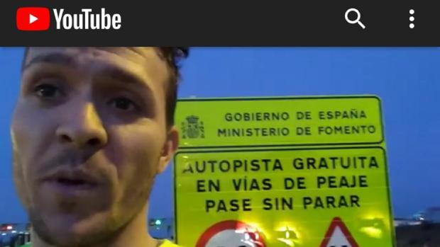 El autor de la campaña en Youtube contra el peaje dice que «ya tocaba poder circular» sin tener que pagar