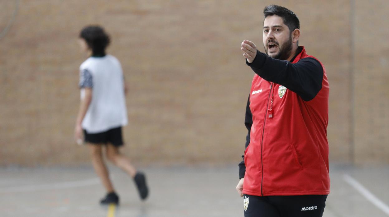El entrenador del Córdoba Patrimonio de la Humanidad, Josan González