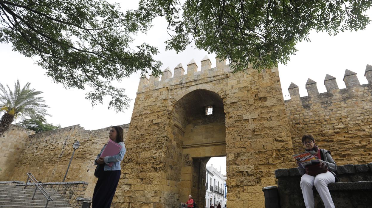 En la imagen la Puerta de Almodóvar en Córdoba