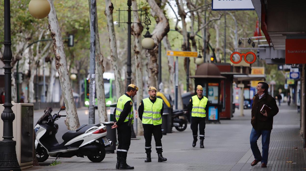 Los miembros de la UME, ya desplegados en Córdoba