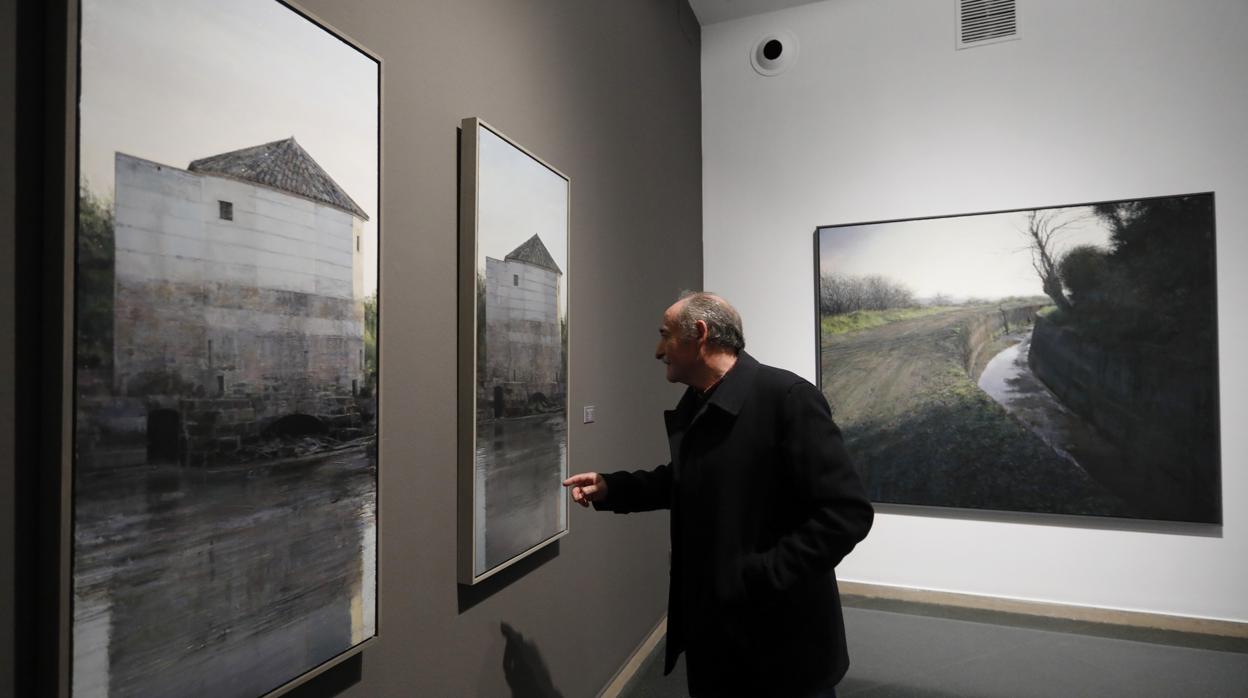 Obras en la exposición «Islas al mediodía», en la sala Vimcorsa de Córdoba