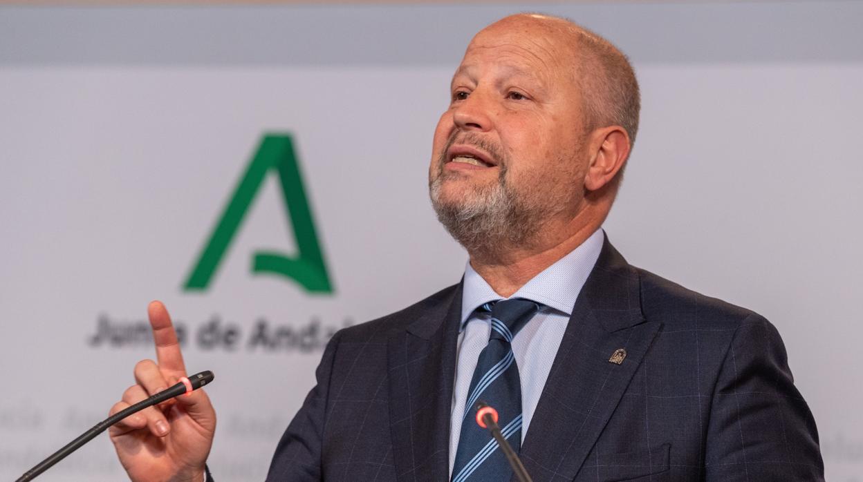 El consejero de Educación y Deporte, Javier Imbroda