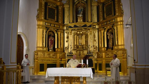 El obispo de Jaén dona su sueldo a Cáritas para atender las víctimas sociales del coronavirus