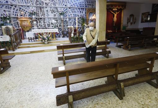 Preparativos en la parroquia de Santa Teresa de Córdoba