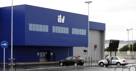 Imagen, este lunes, de la ITV de las Quemadas