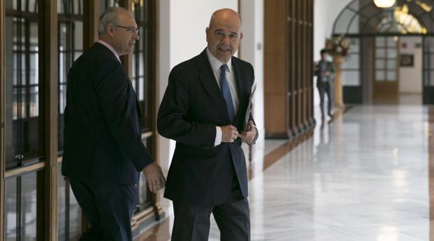 La Fiscalía no ve delito en el plantón de Chaves a la comisión que investiga los pagos de la Faffe en prostíbulos