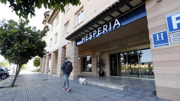La oferta hotelera de Córdoba se reduce en el verano ante las dudas de las grandes cadenas