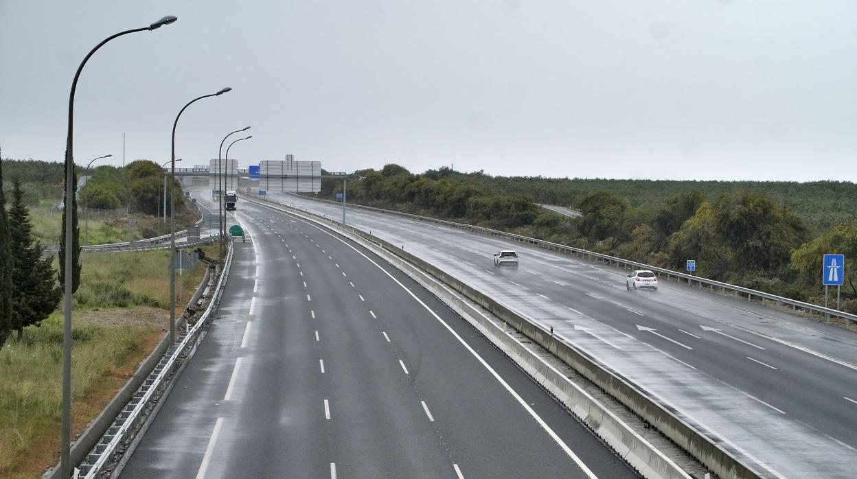 Imagen de la autopista de Huelva, donde se han producido los hechos