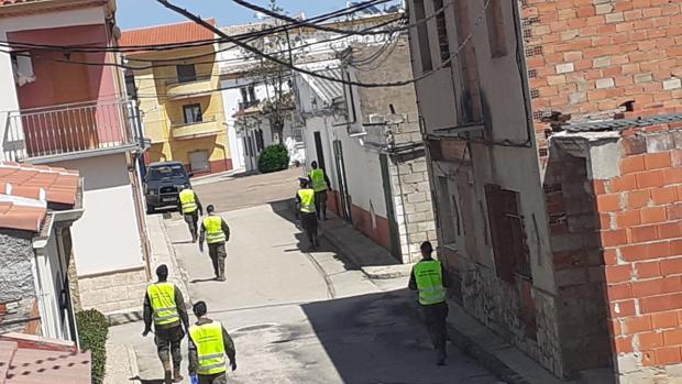 Aislados por el coronavirus los clientes de un bar y de un supermercado de una pedanía de Segura de la Sierra