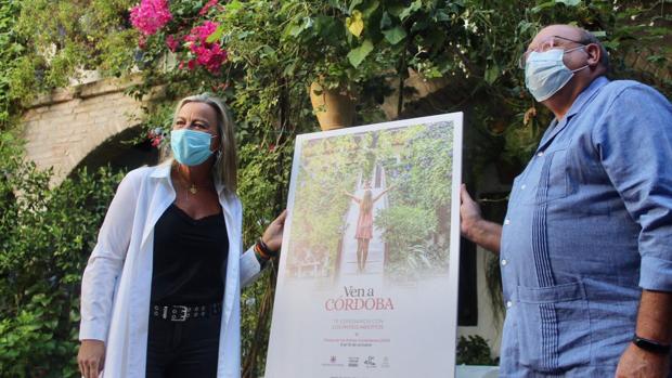 Turismo lanza una campaña para fomentar las visitas al  concurso de los Patios de Córdoba en octubre