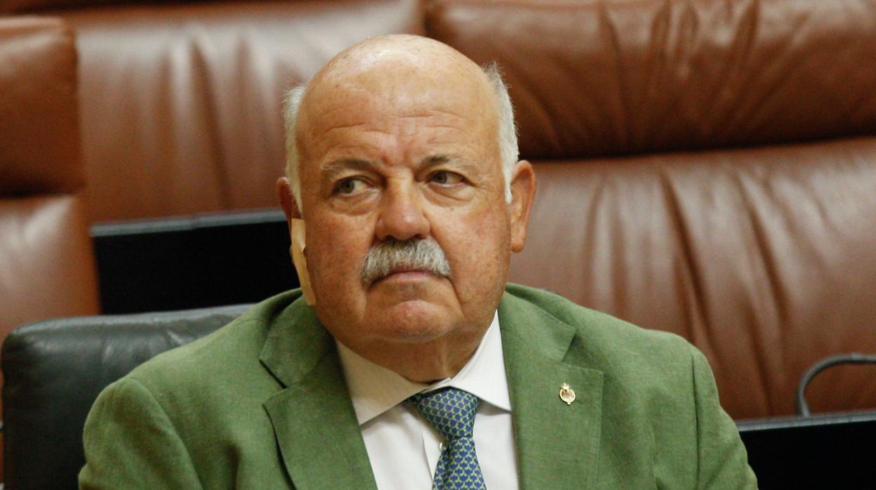 Jesús Aguirre, consejero de Salud en el Parlamento de Andalucía