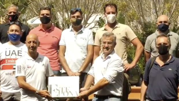 Estepona recibe a su campeón del Tour de Francia