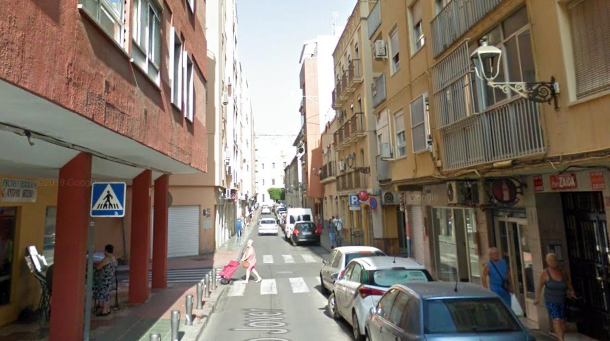 Calle Pedro Jover de Almería donde se han producido los disparos.
