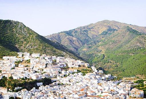 Panorámica del municipio malagueño de Ojén
