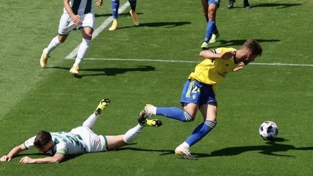 Así está el Córdoba CF en la clasificación en el Grupo IV de Segunda B