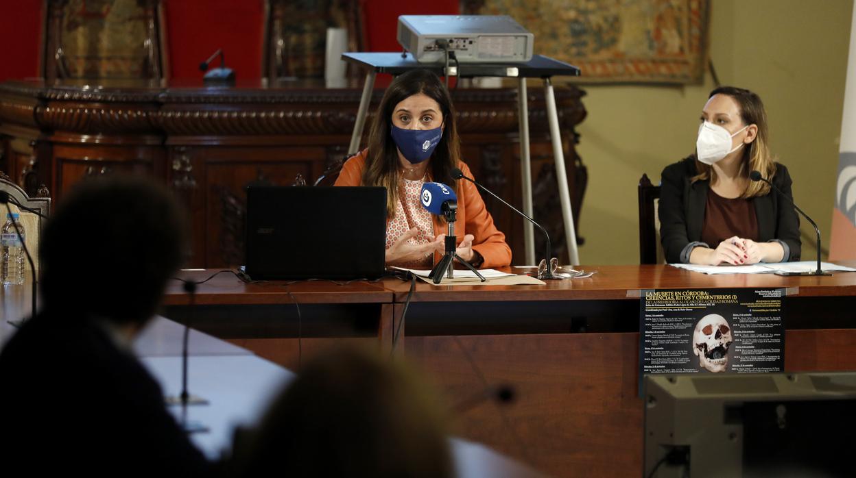 La profesora Carmen Jiménez Salcedo, que antecedió a Desiderio Vaquerizo