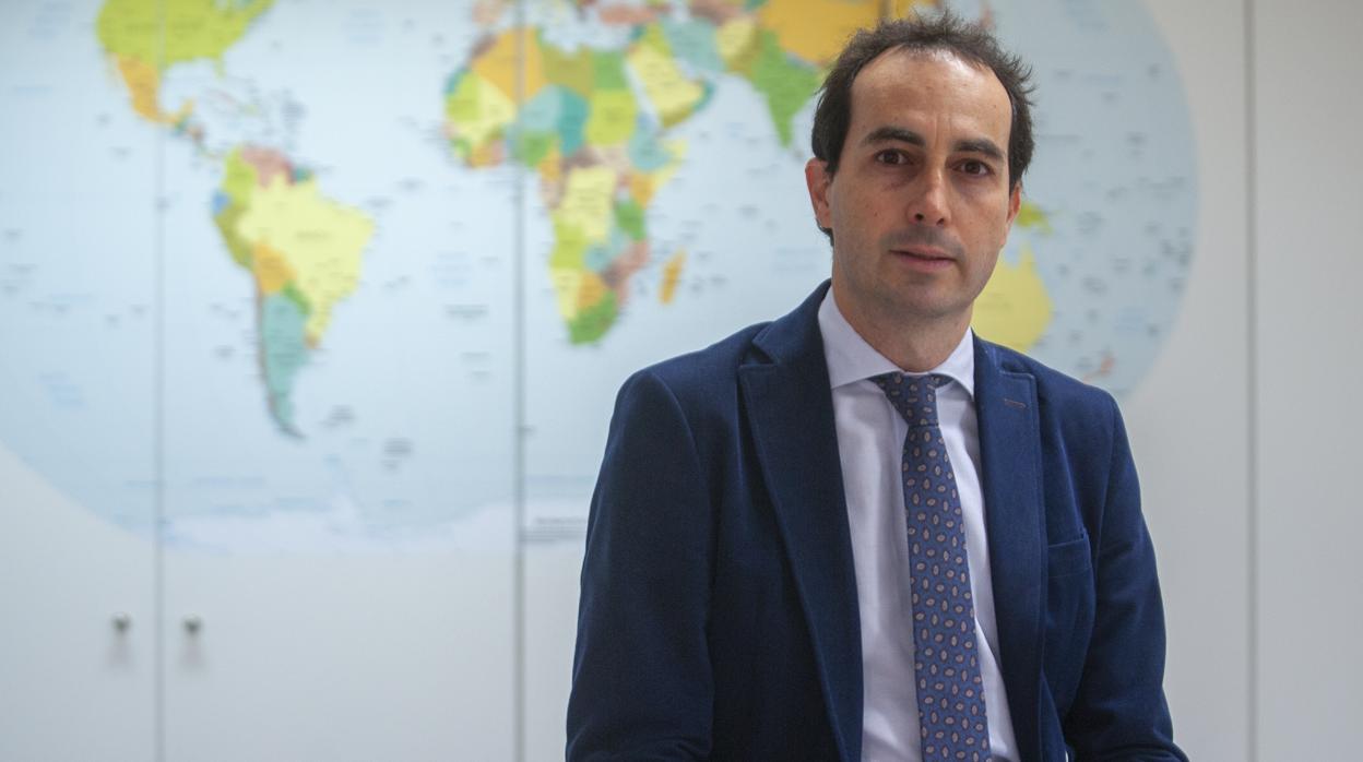 Miguel Ángel Ruiz, en la sede de la Fundación Cánovas en Málaga