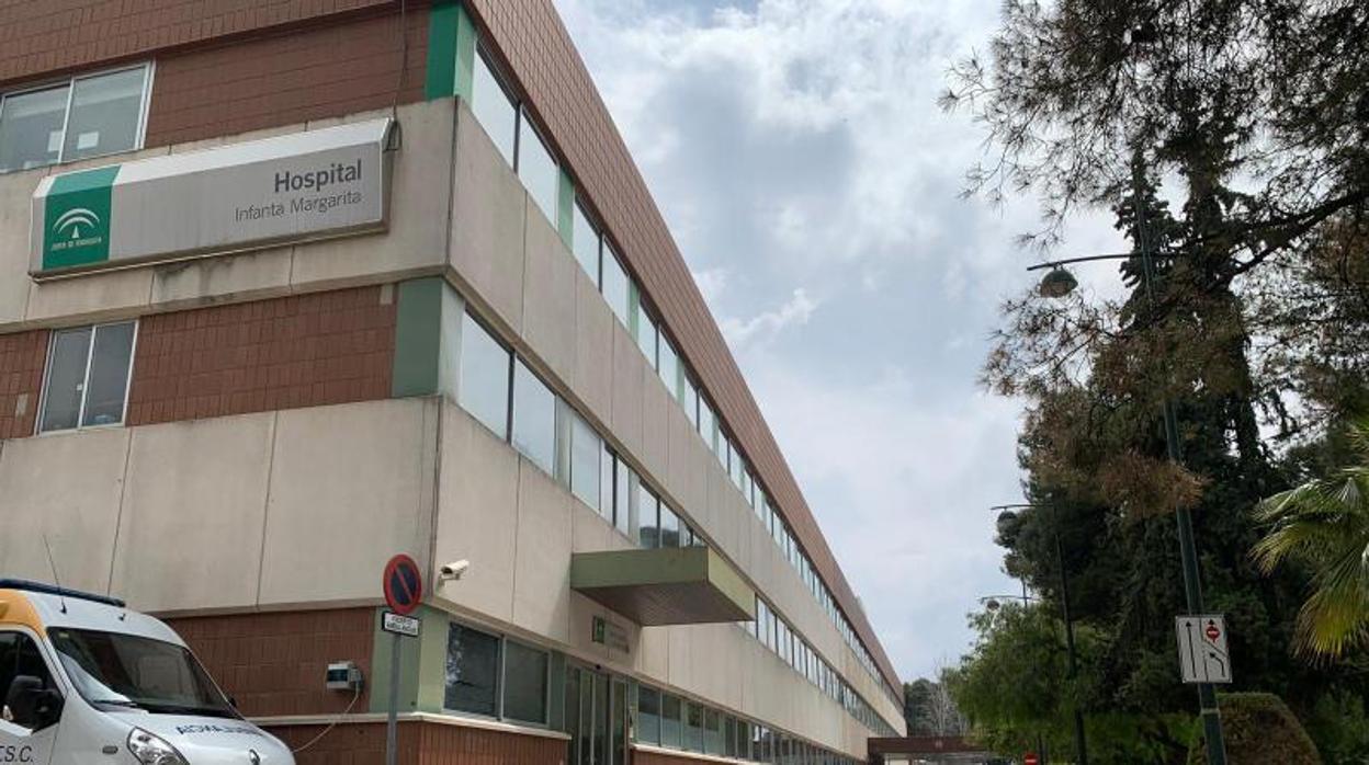 Cuatro heridos en un choque frontal de dos vehículos en una carretera de Rute