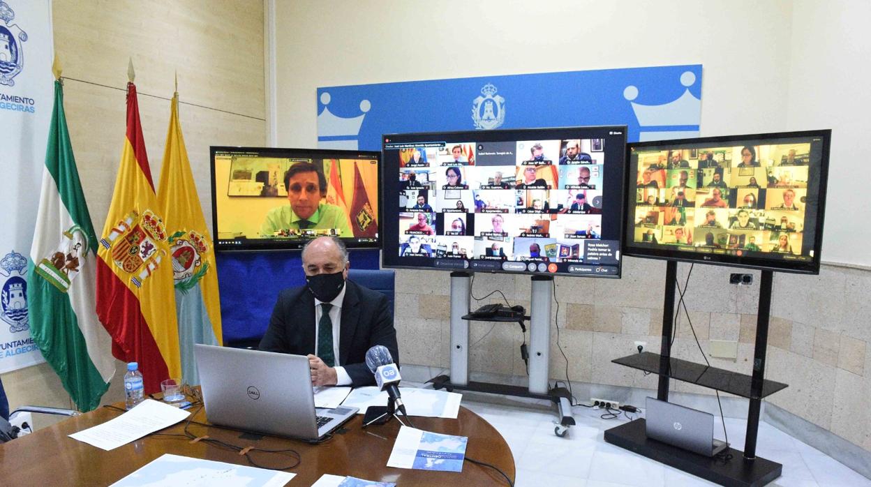 Imágenes del encuentro virtual de alcaldes celebrado en Algeciras