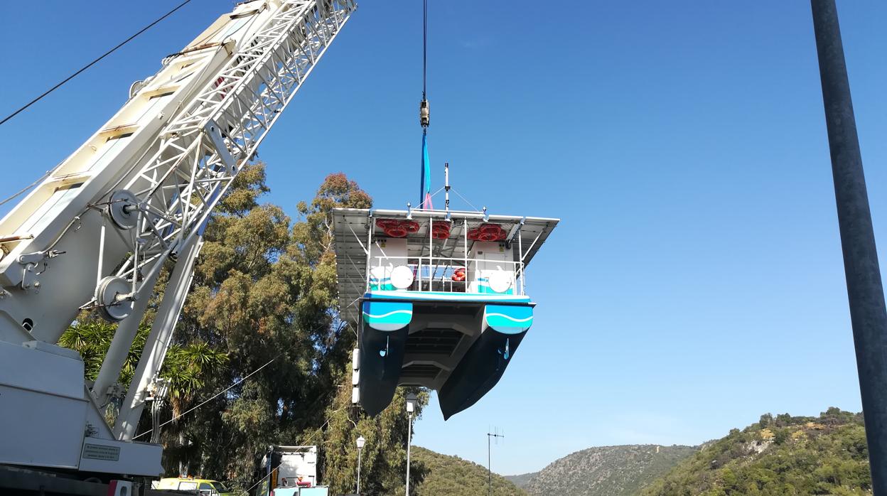Barco solar de Hornachuelos para el Bembézar