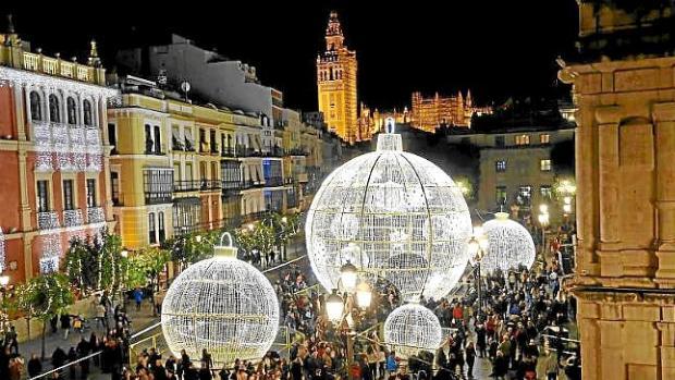 Así va a ser el calendario de anuncio de las medidas contra el coronavirus en Andalucía para Navidad