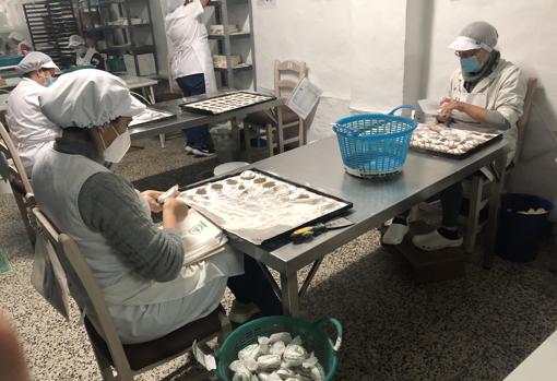 El procesod e elaboración es artesano