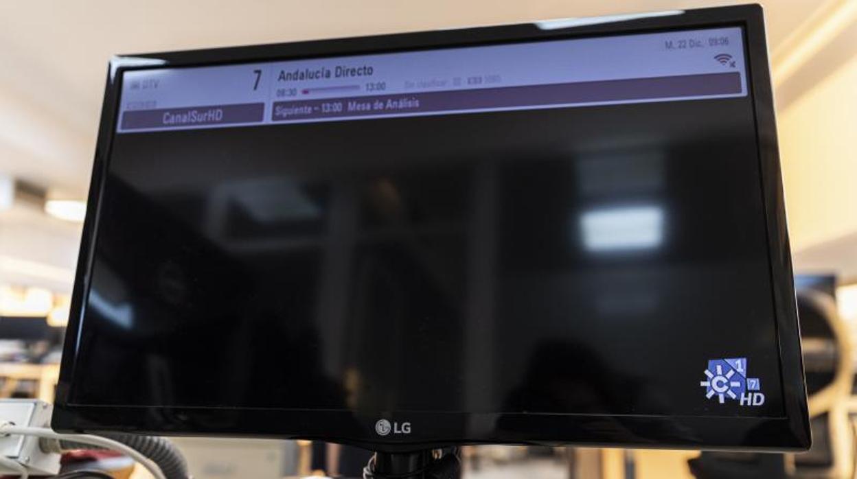 La pantalla en negro de la emisión de Canal Sur Televisión