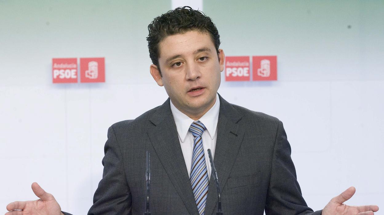 Rafael Velasco, en una comparecencia de 2010