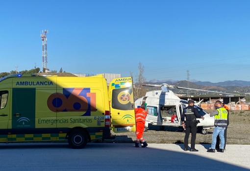 Una de las víctimas fue trasladada de urgencia en helicóptero a la Unidad de Quemados del Hospital Virgen del Rocío de Sevilla
