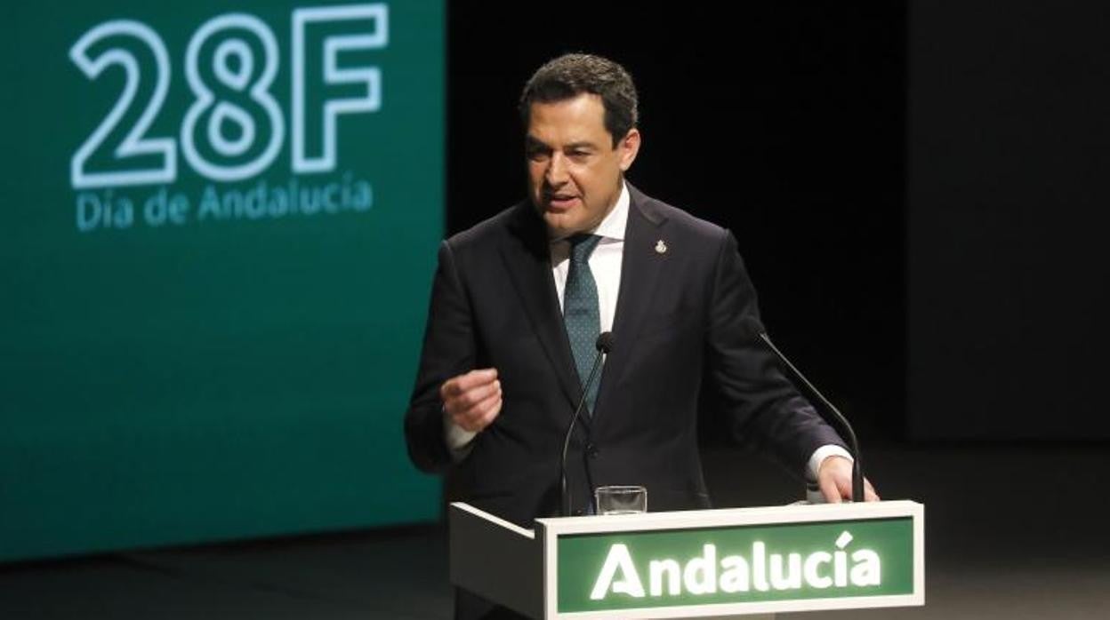 Juanma Moreno en el acto conemorativo del día de Andalucía