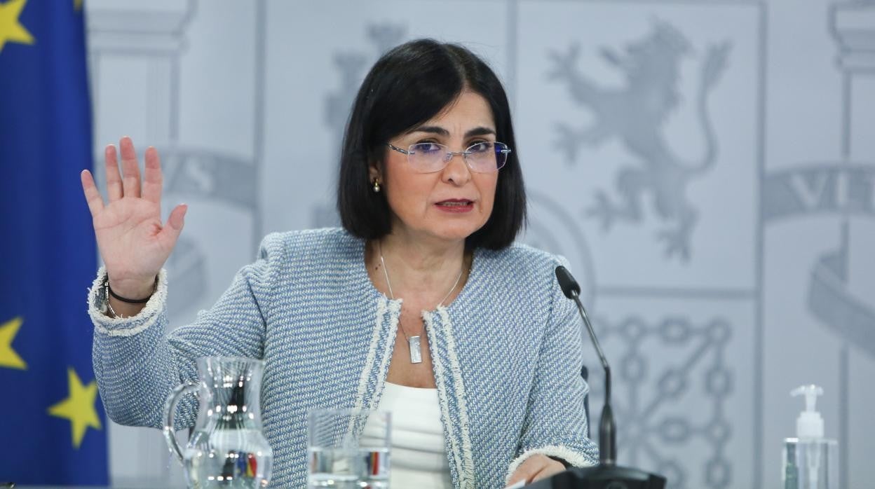 Un agente de la Guardia Civil en un control