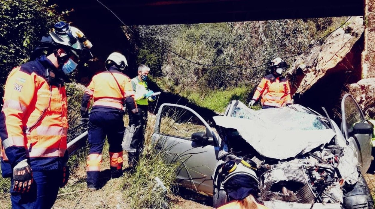 El coche de Remedios destrozado por el accidente