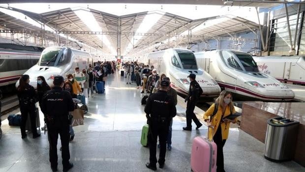 Guía de restricciones en Málaga para Semana Santa 2021: toque de queda, movilidad y horarios